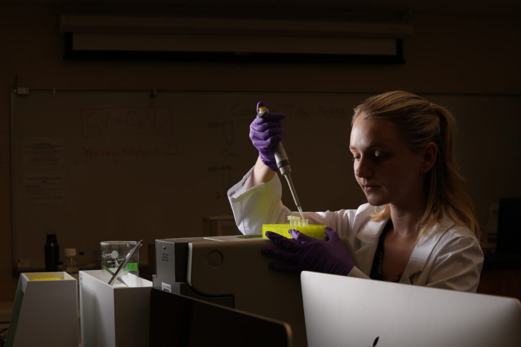 Kimberly P. Emery Rathbun '17BSN '22PhD conducting research in a lab at UCF
